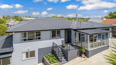  at 9 Spode Place, Henderson, Auckland