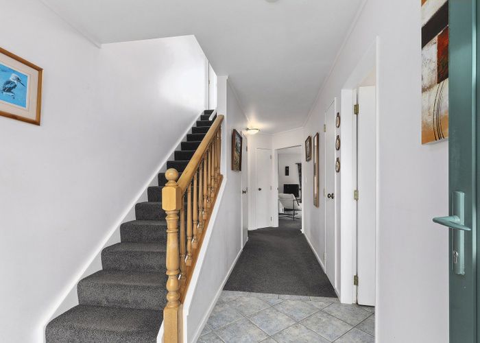  at 38 Landsdowne Terrace, Karori, Wellington