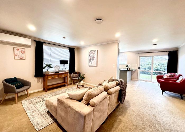  at 6 Richard Halse Drive, The Gardens, Manukau City, Auckland