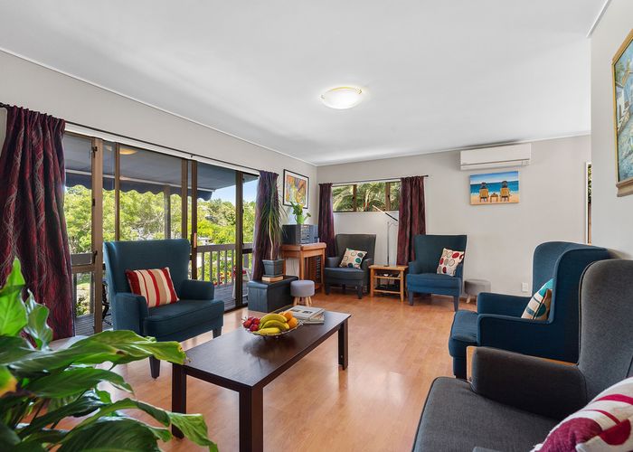  at 2 William Hadlow Place, Hatfields Beach, Orewa