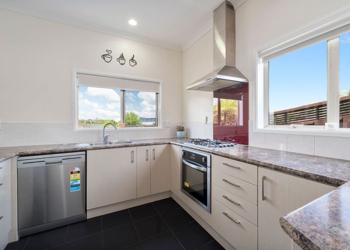  at 25C Buscomb Avenue, Henderson, Auckland