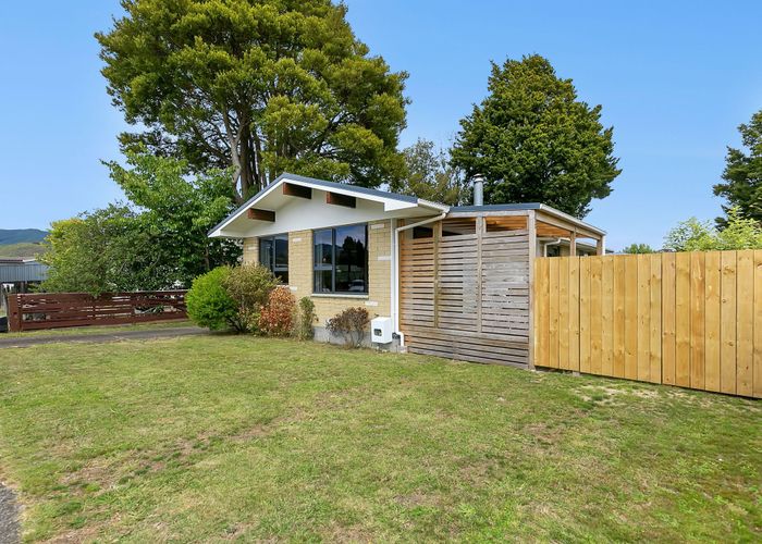  at 8 Kentucky Street, Totara Park, Upper Hutt