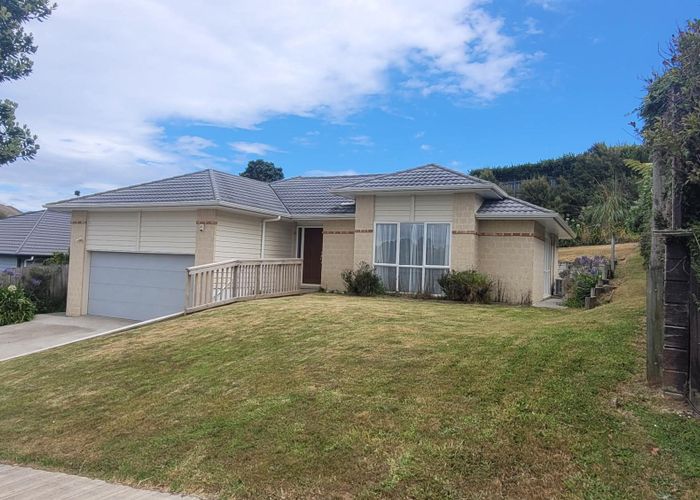  at 48 Tongariro Drive, Aotea, Porirua