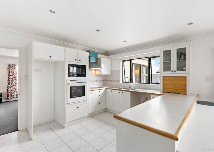  at 1/8 Benygloe Place, Highland Park, Auckland