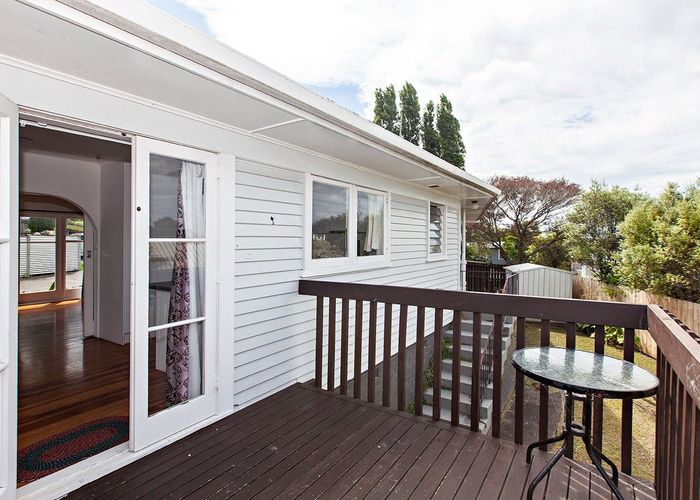  at 5A Caronia Crescent, Lynfield, Auckland