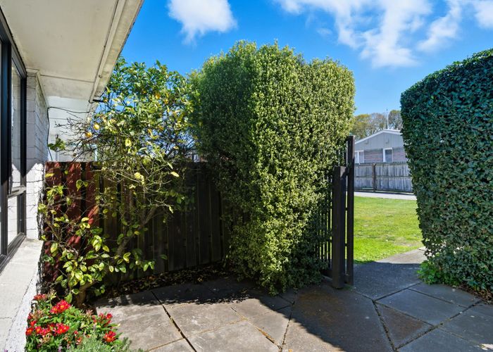  at 2/100 Southampton Street, Sydenham, Christchurch City, Canterbury