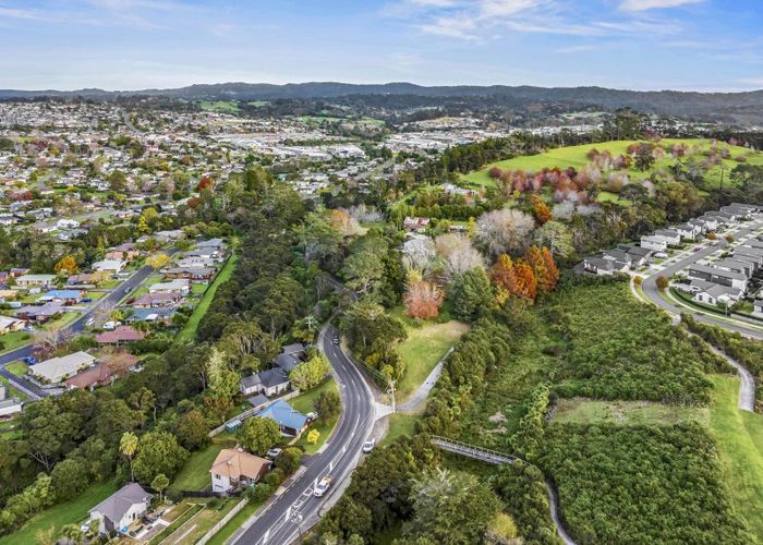 at 75-75a Birdwood Road, Swanson, Waitakere City, Auckland