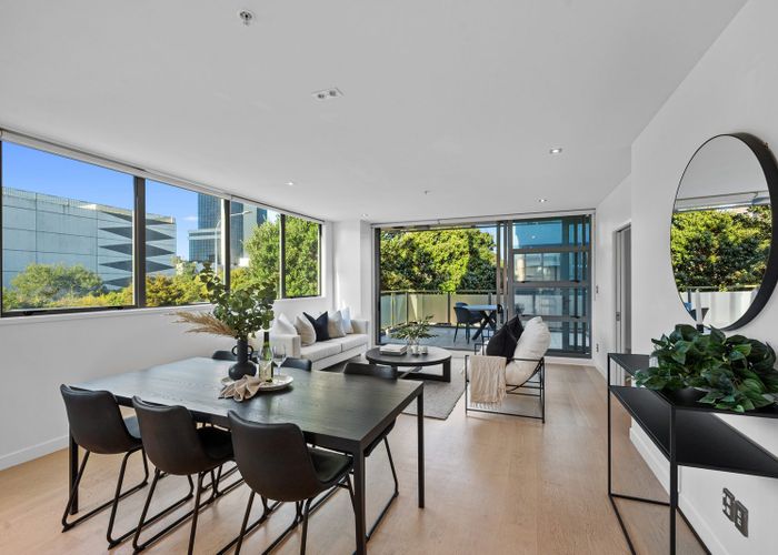  at 102/16 Huron Street, Takapuna, Auckland