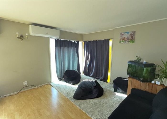  at 4/1283 DOMINION EXTENSION, Mount Roskill, Auckland City, Auckland