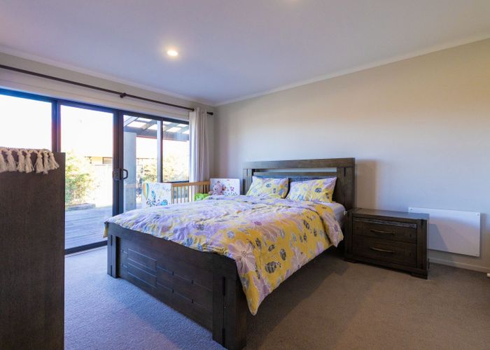  at 24 Brooklyn Heights Drive, Kelvin Grove, Palmerston North, Manawatu / Whanganui