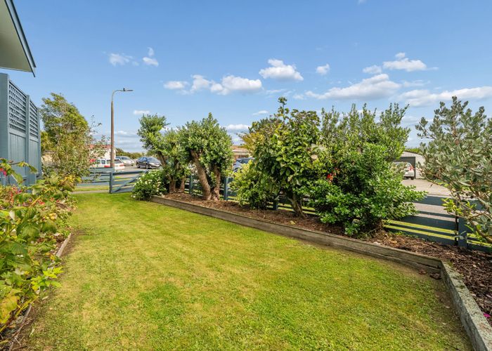  at 7 Bobstay Lane, Whitby, Porirua, Wellington