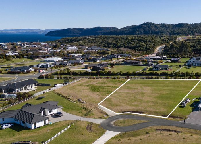  at 6 Ribbonwood Lane, Kinloch, Taupo