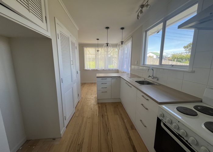  at 190 Don Buck Road, Massey, Waitakere City, Auckland