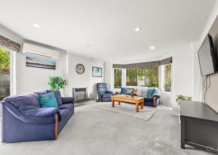  at 41 Arahiwi Grove, Tirohanga, Lower Hutt, Wellington