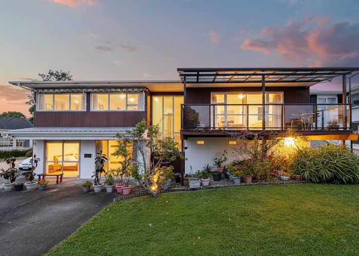  at 25 Whiteacres Drive, Sunnyhills, Manukau City, Auckland