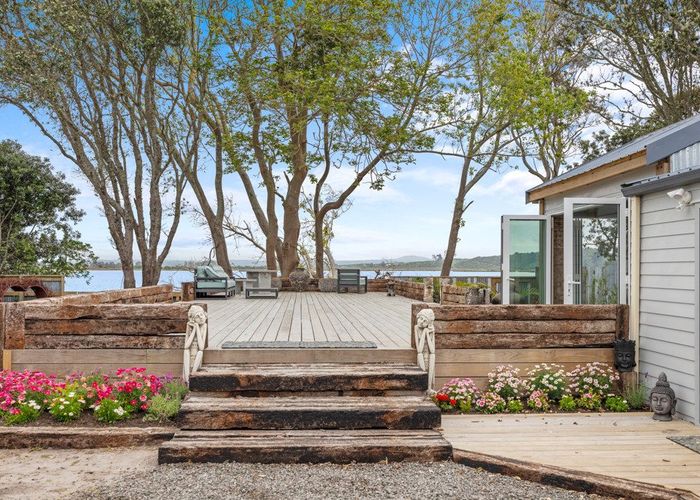  at 594 Pukehina Parade, Te Puke