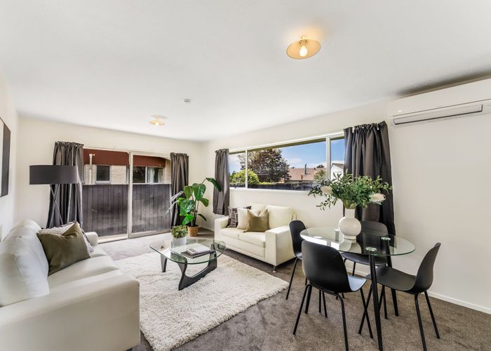  at 2/15 Keighleys Road, Bromley, Christchurch City, Canterbury