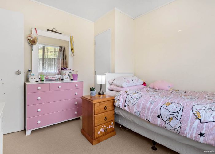  at 1 Chilcott Road, Henderson, Auckland