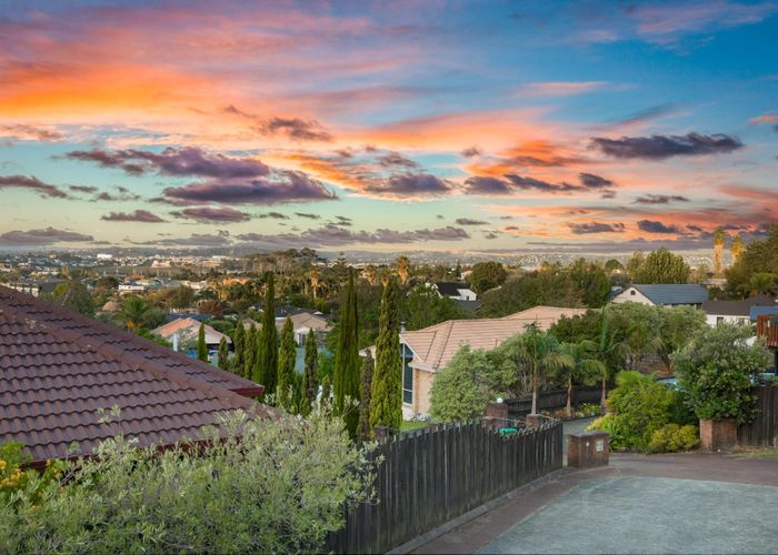  at 7 Kerlin Crescent, West Harbour, Auckland