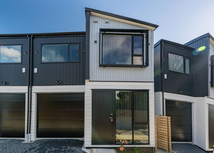  at Lot 2/3/22 Justamere Place, Weymouth, Manukau City, Auckland
