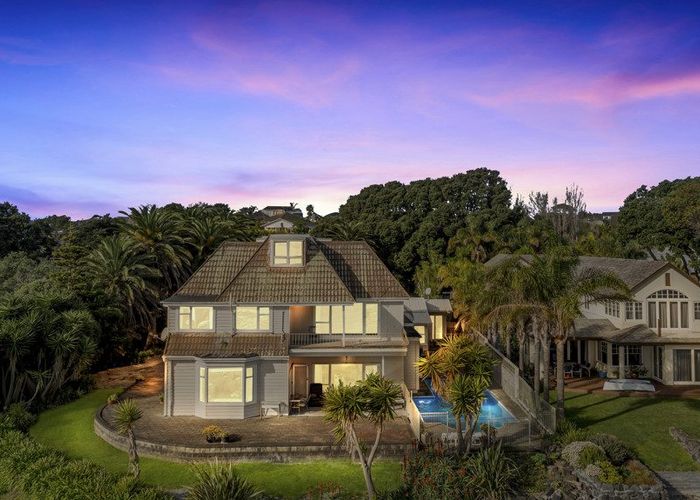  at 10 Musick Point Road, Bucklands Beach, Manukau City, Auckland