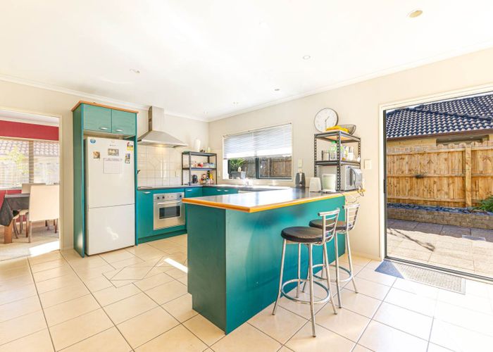  at 15 Chapletown Drive, East Tamaki, Auckland