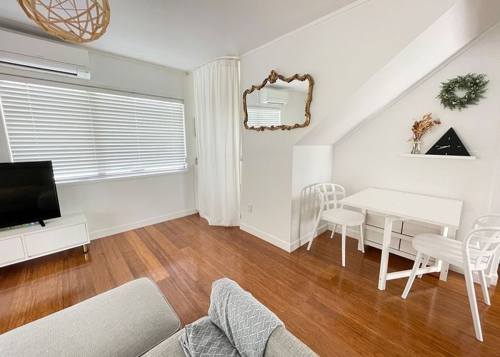  at 17 Caspian Close, New Lynn, Waitakere City, Auckland