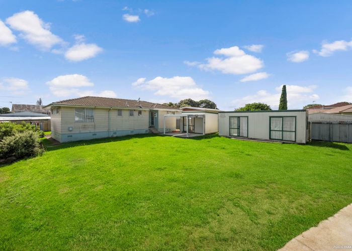 at 42 Henwood Road, Mangere East, Auckland