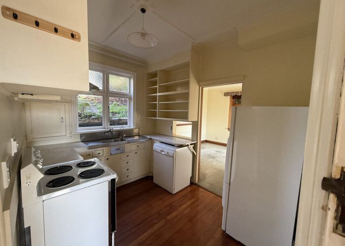  at 30 Charlotte Street, Roslyn, Dunedin, Otago