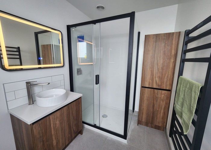  at 72F Fairburn Road, Otahuhu, Auckland City, Auckland