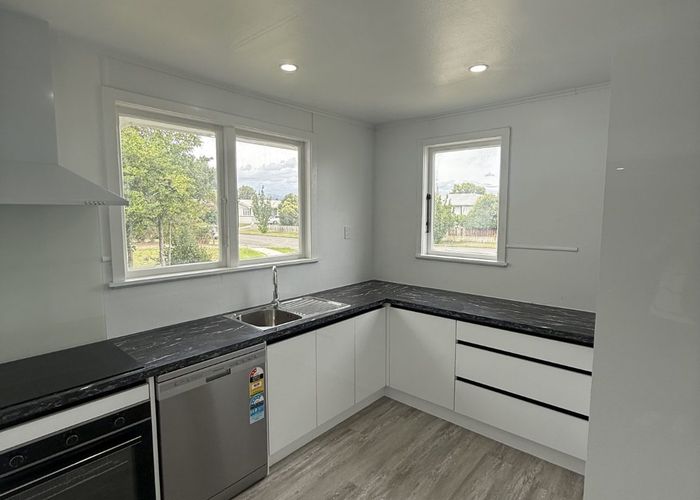  at 8 Benbow Place, Awapuni, Palmerston North