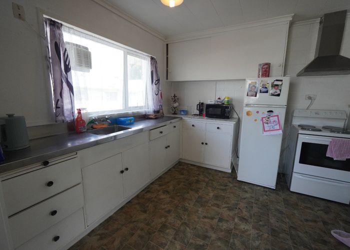  at 2/3 Seddon Street, Takaro, Palmerston North, Manawatu / Whanganui