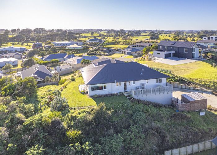  at 12 Longbeach Drive, Castlecliff, Whanganui, Manawatu / Whanganui