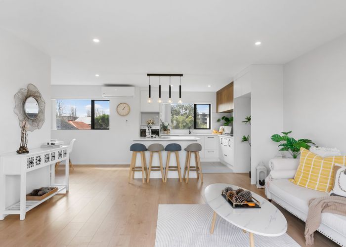  at 16E Brookfield Avenue, Onehunga, Auckland City, Auckland
