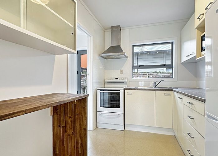  at 2/21 Kensington Avenue, Mount Eden, Auckland City, Auckland