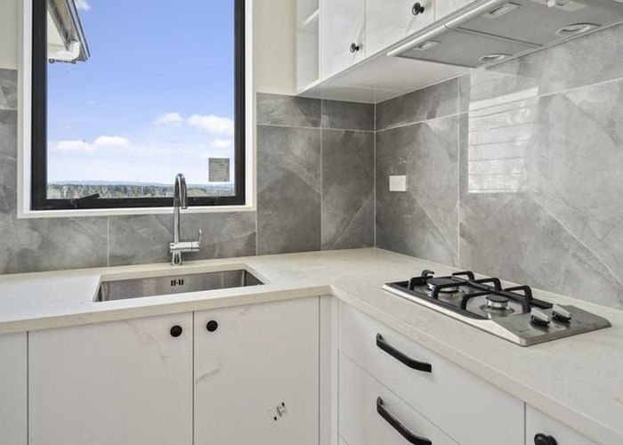  at 7 Barley Road, Flat Bush, Auckland