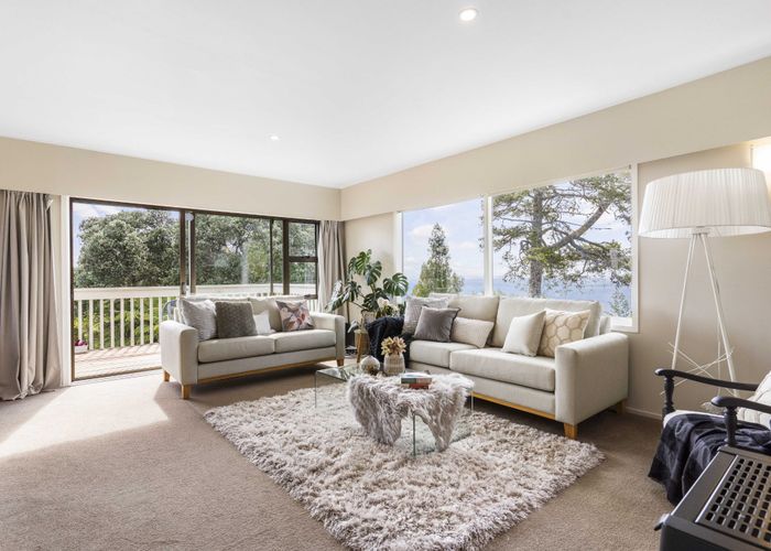  at 21A Cleve Road, Green Bay, Auckland
