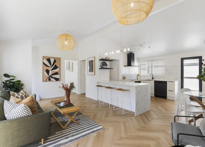  at 1/16 Otakau Road, Milford, Auckland