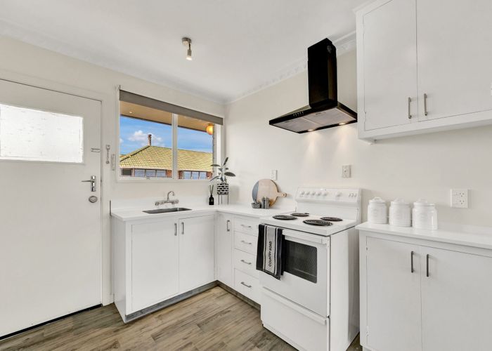  at 2/52 Mortlake Street, Islington, Christchurch City, Canterbury