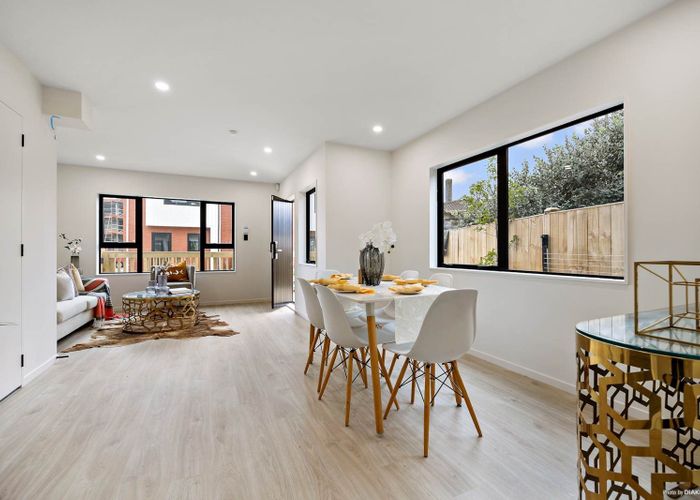  at 35A,B,D&E Hargest Terrace, Mount Albert, Auckland City, Auckland