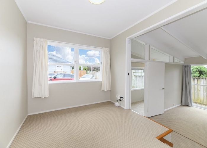  at 12 Denyer Place, New Lynn, Waitakere City, Auckland