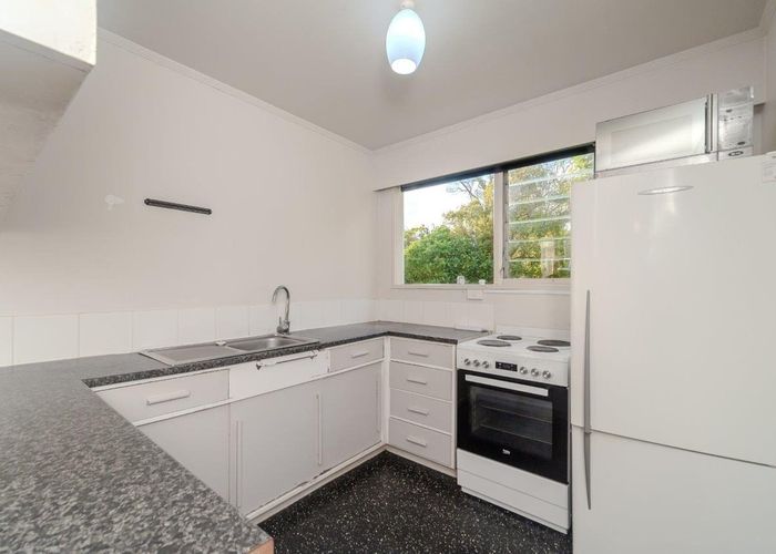  at Flat 2/106A  Newlands Road, Newlands, Wellington, Wellington