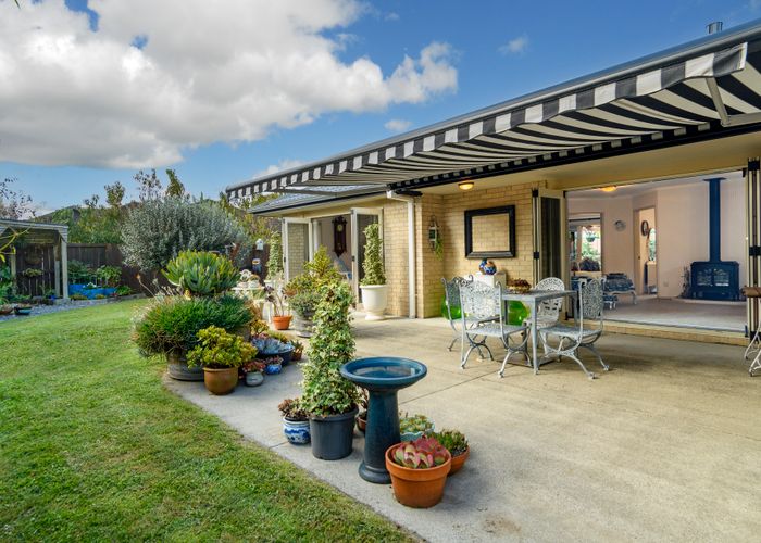  at 19 Inverness Drive, Pyes Pa, Tauranga