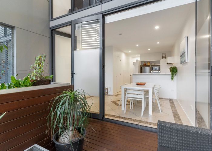  at 96 Fisher-Point Drive, Freemans Bay, Auckland City, Auckland