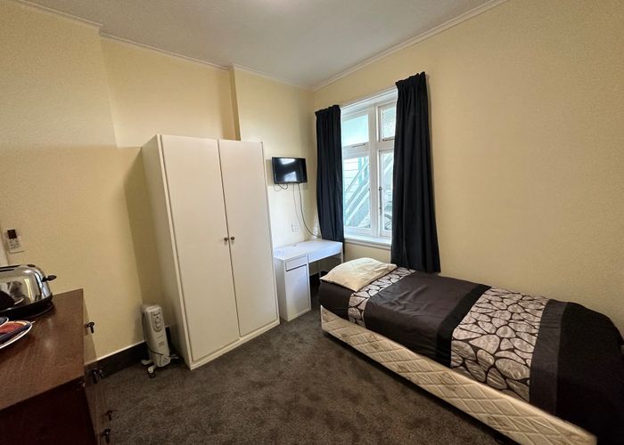  at 33 Thompson St, Mount Cook, Wellington, Wellington