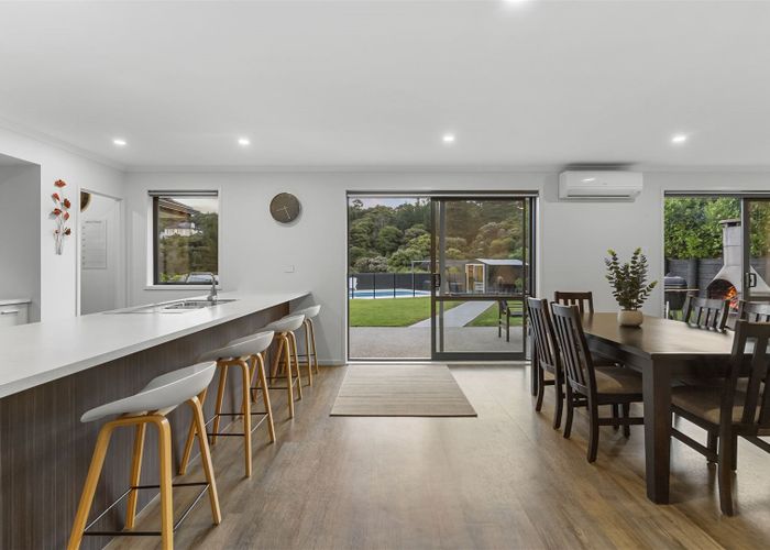  at 6 Tirohanga Crescent, Stanmore Bay, Whangaparaoa