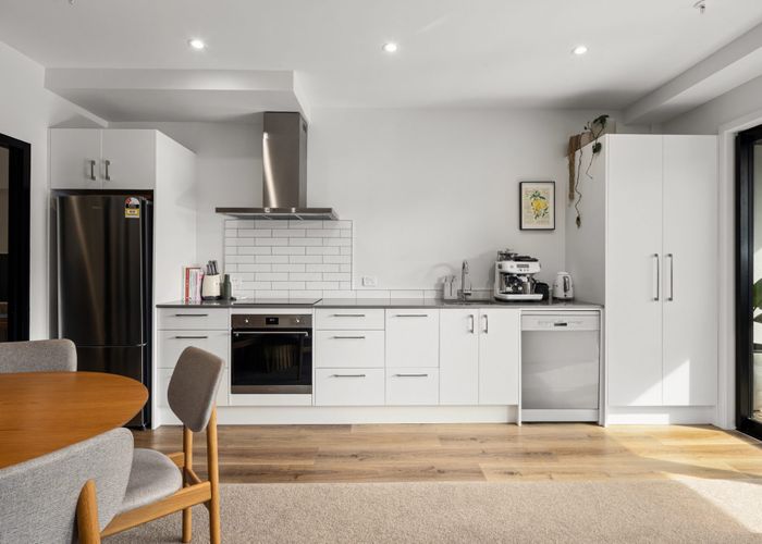  at 210/2 Onepu Road, Kilbirnie, Wellington, Wellington