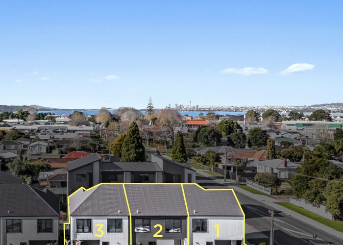  at 13-15/27 Taikata Road, Te Atatu Peninsula, Waitakere City, Auckland