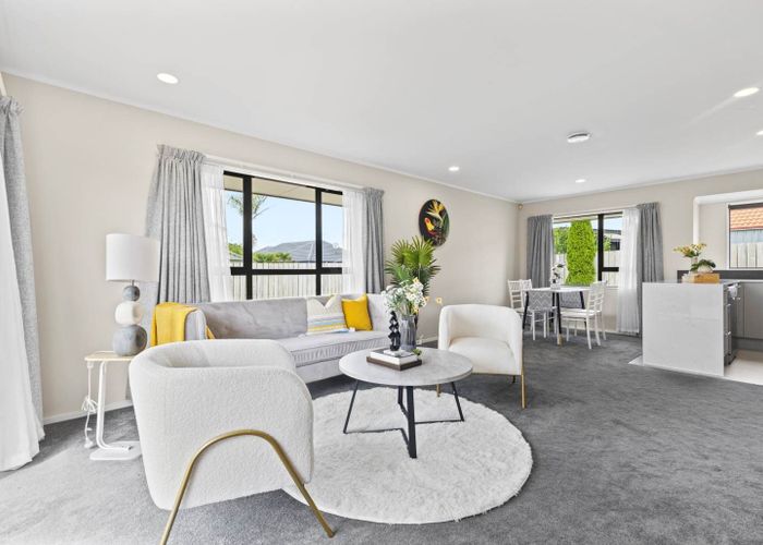  at 9 Glen Osborne Terrace, Flat Bush, Auckland