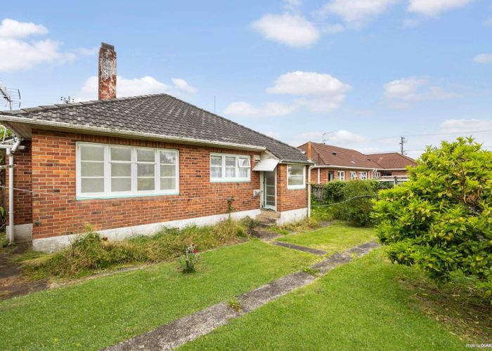  at 6 Namata Road, Onehunga, Auckland